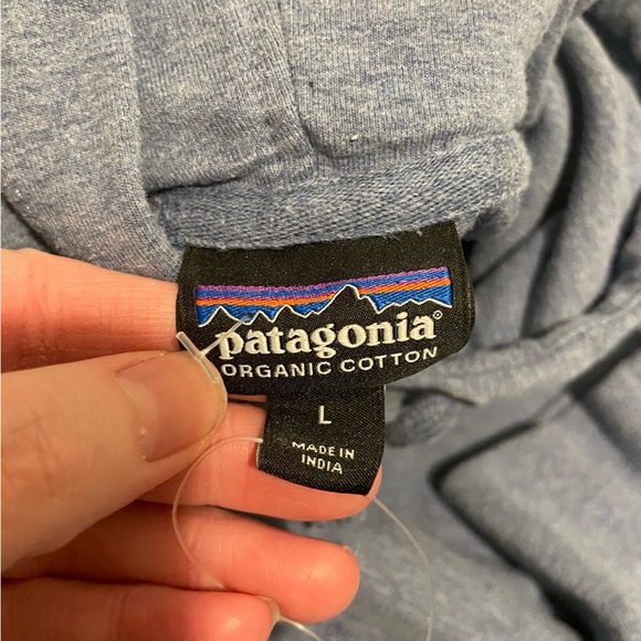 Patagonia Brand Women's Large blue Hoodie Sweatshirt NWOT Lightweight - Picture 3 of 6